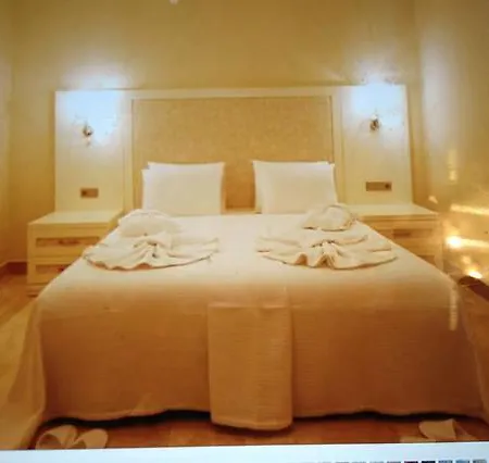 Aparthotel Gold City Private